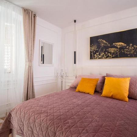 Apartment Trixi Maksimijan Pula Exteriér fotografie