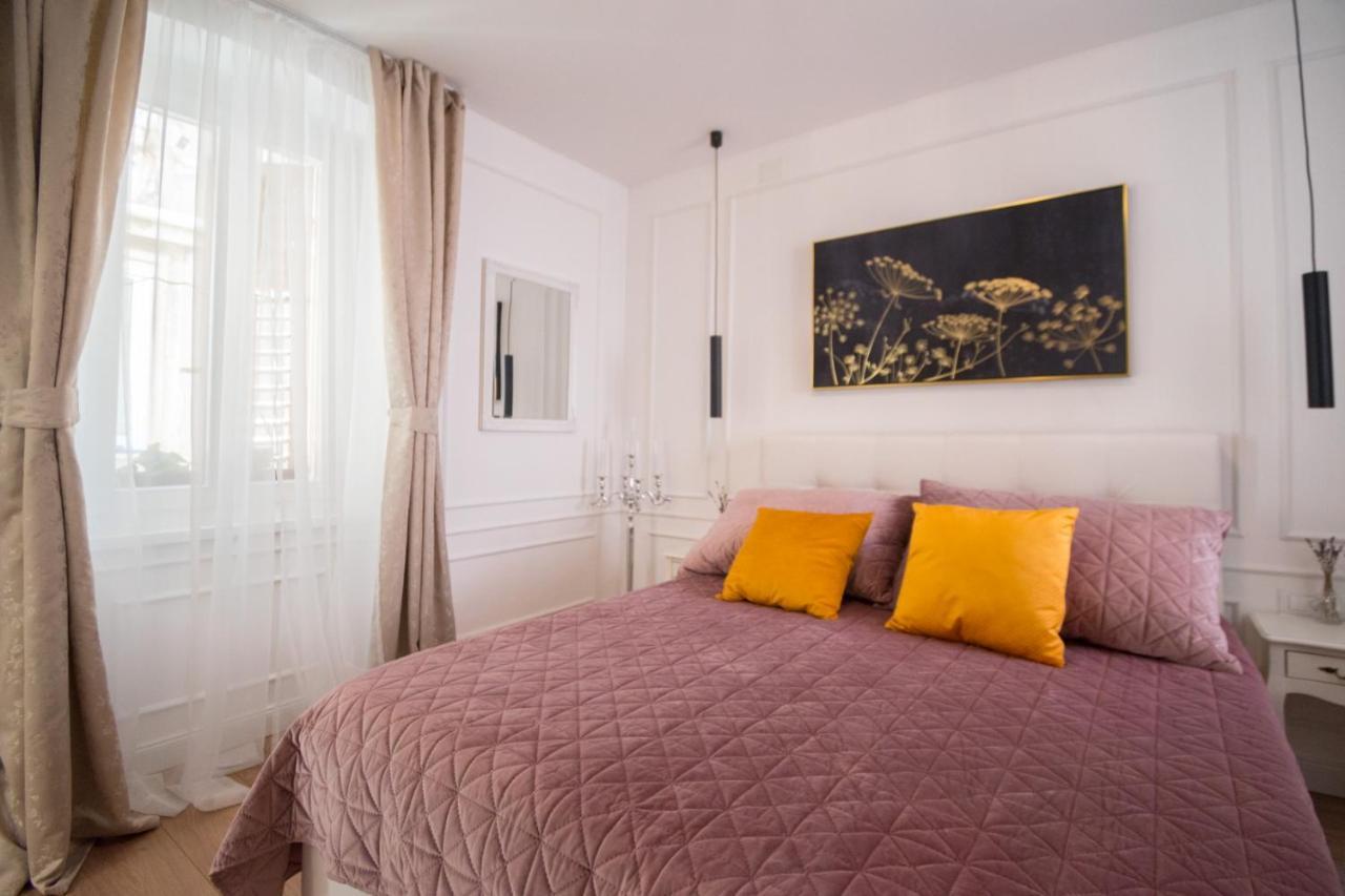 Apartment Trixi Maksimijan Pula Exteriér fotografie