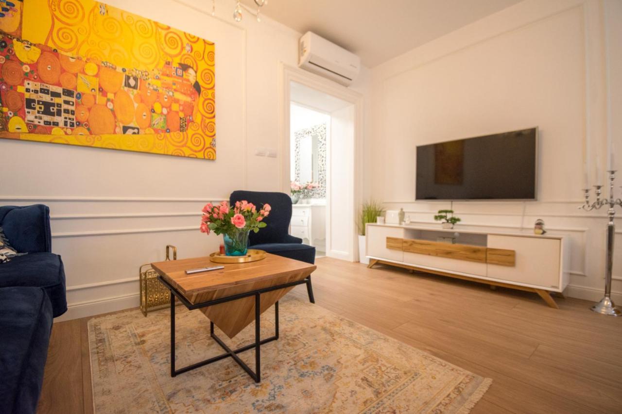 Apartment Trixi Maksimijan Pula Exteriér fotografie